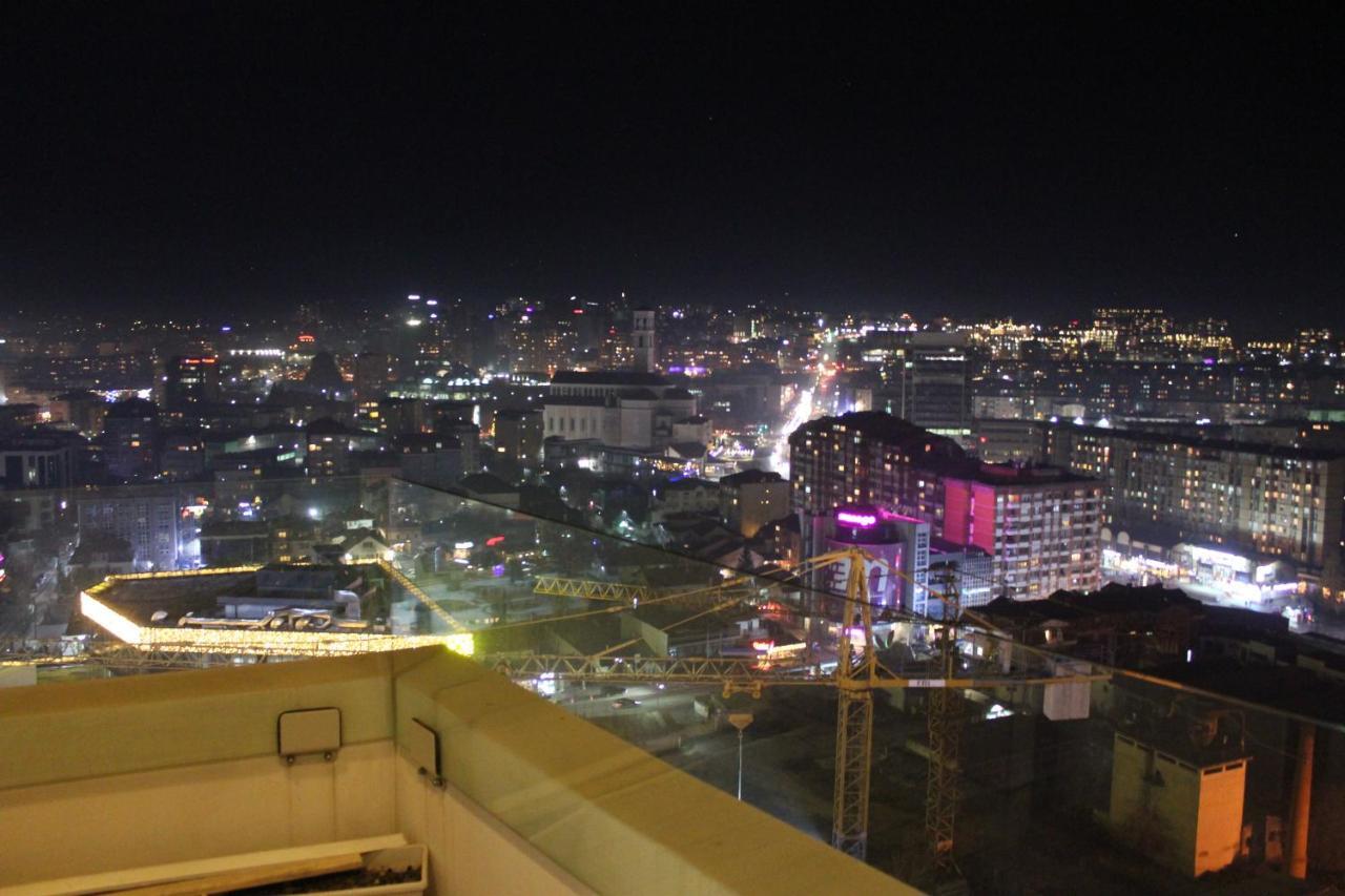 Luxury Sky View Apartment Pristina Exterior photo