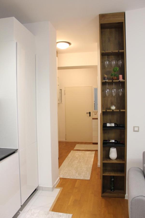 Luxury Sky View Apartment Pristina Exterior photo